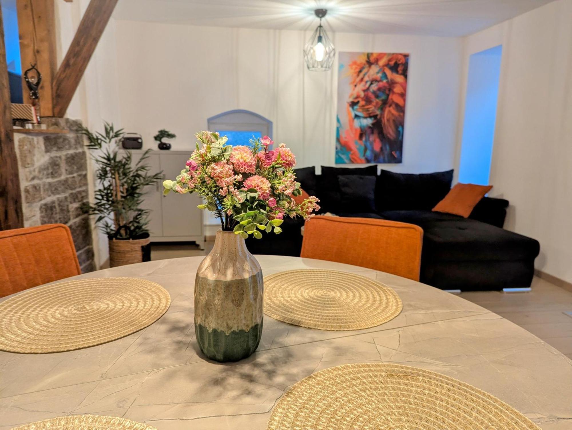 Gemuetliche Oase Im Denkmal Apartman Bonnigheim Kültér fotó